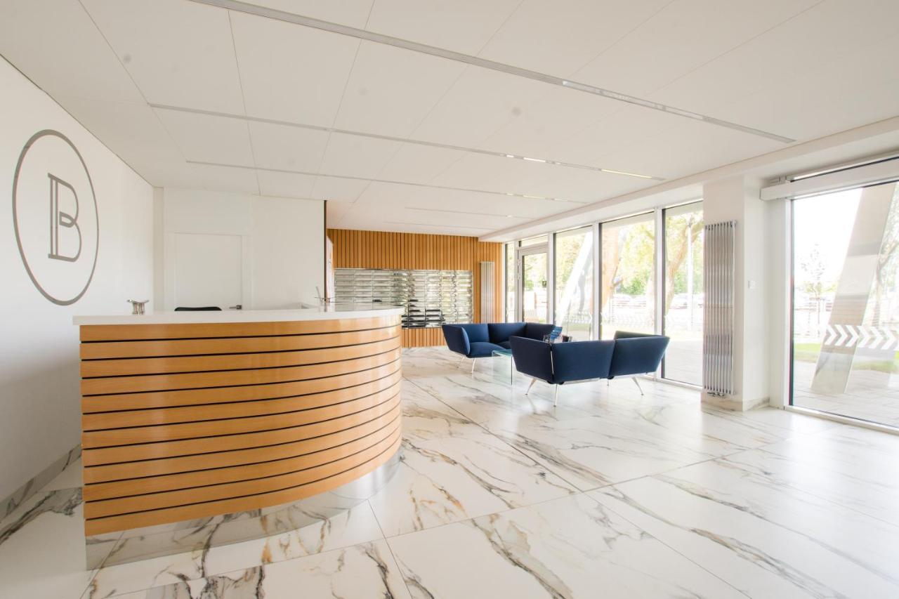 Baltic Marina Residence Z Garazem Kołobrzeg Exteriör bild