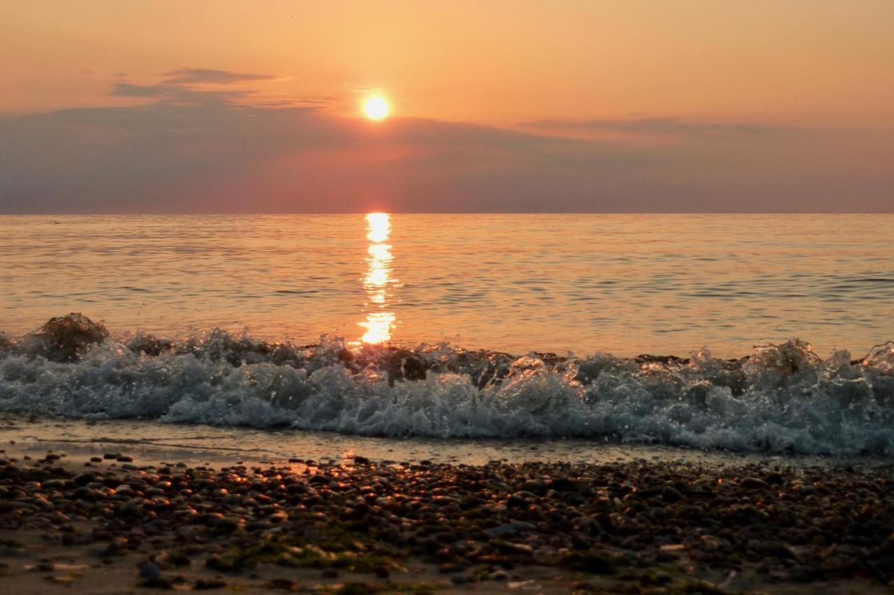 Baltic Marina Residence Z Garazem Kołobrzeg Exteriör bild
